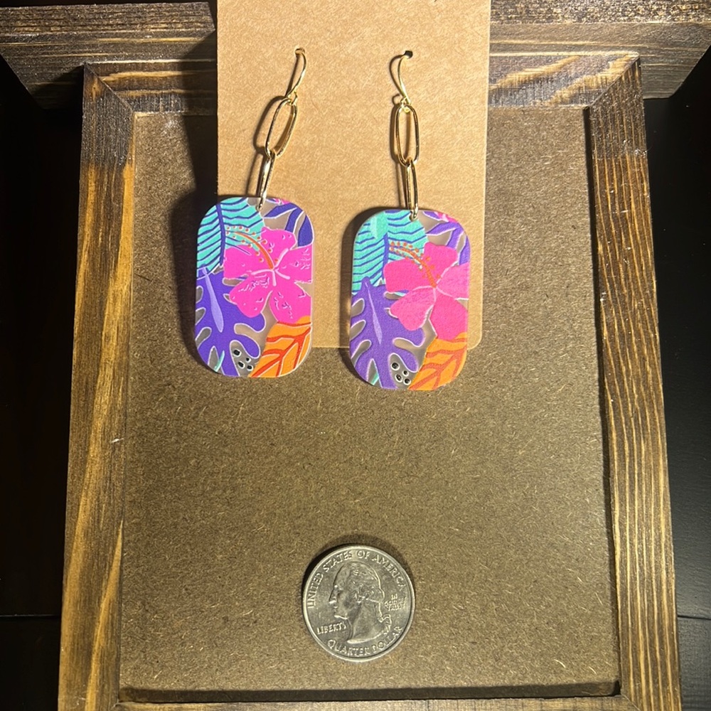 Hawaiian beach tropical style acrylic earring with paperclip chain